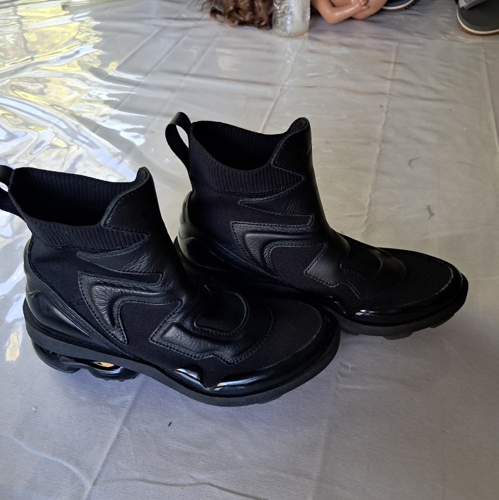 Nike Vapormax Light 2 Women.